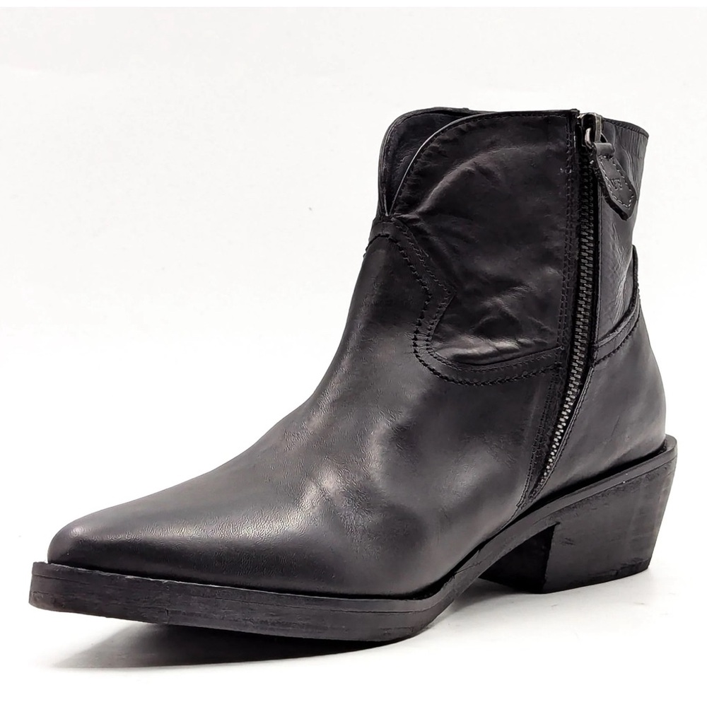 Vintage Foundry Black Booties